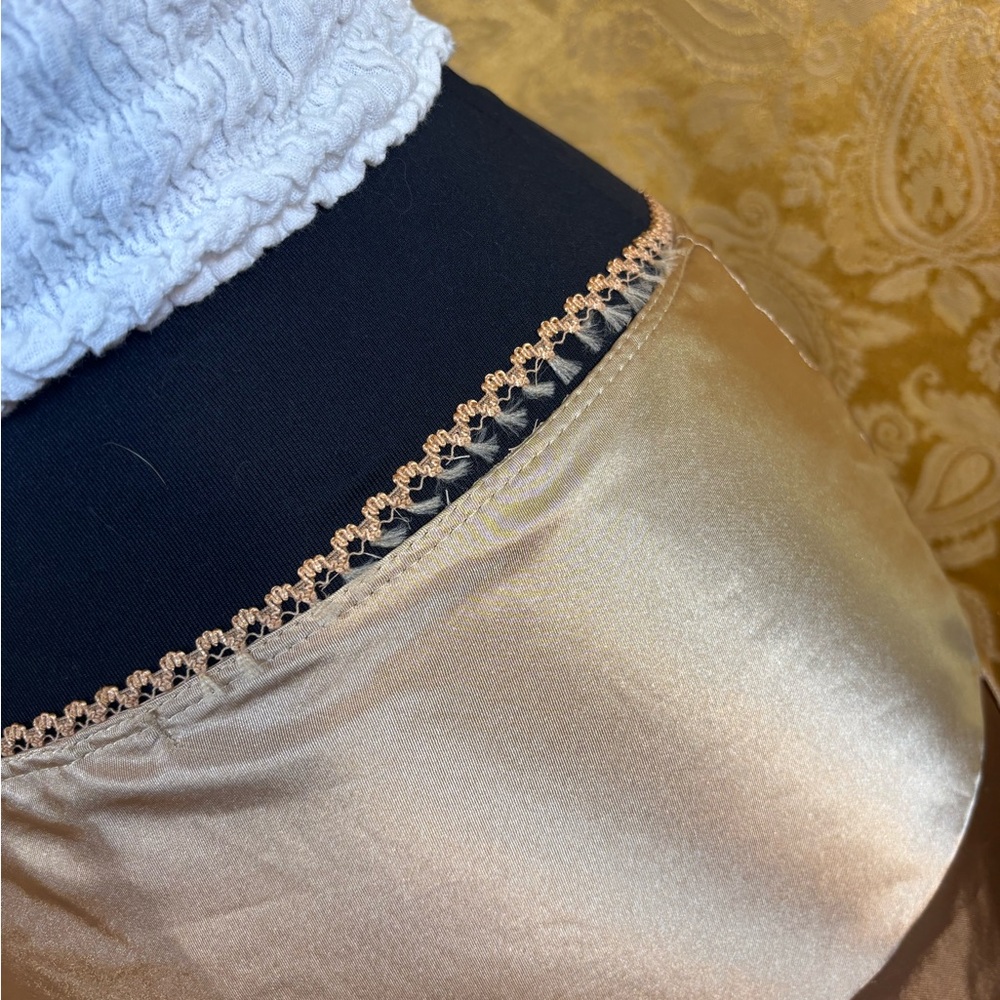 ✨Vintage Y2K Boho Gold Satin Asymmetrical Midi Skirt✨ - Picture 5 of 7